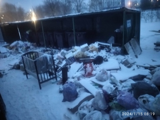 Кроме теплового коллапса, похож, в Климовске назревает мусорный....