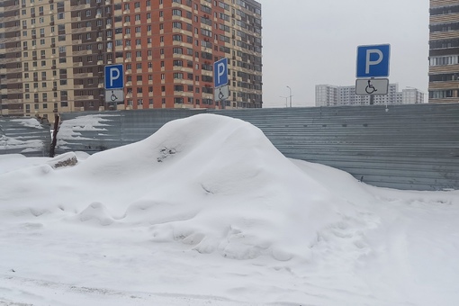 Новое Пушкино утопает в снегу! Парковочные места для людей с..