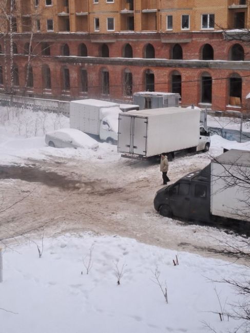 Ленинградская, 14 мусоровоз сбил кого-то насмерть потому, что..