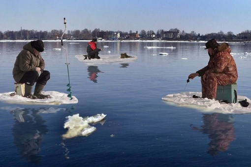 Жителей Московской области предупредили об очень хрупком льде..
