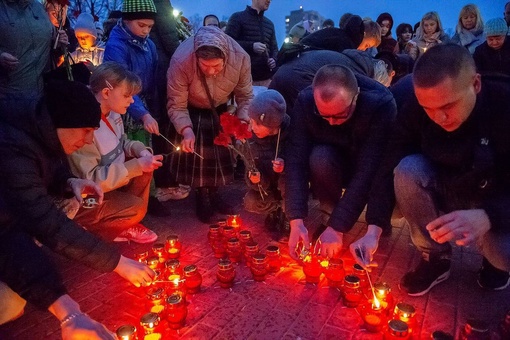 Подольск со всей страной почтил память погибших в теракте 22..