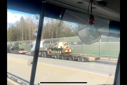 На Минском шоссе теперь регулярно можно увидеть разбитую..