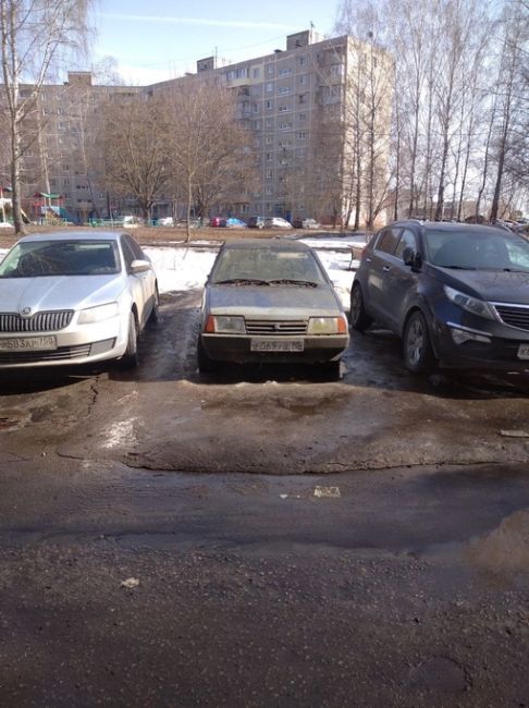 ❗Еще два брошенных автомобиля выявлены в Коломне

На территории..