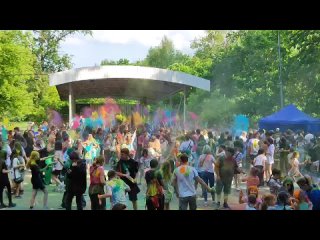Фестиваль красок в парке Костино..