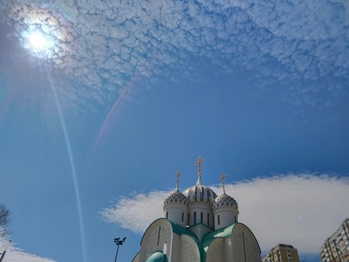 😍 Вчера было очень необычное и красивое небо в Павшинской..