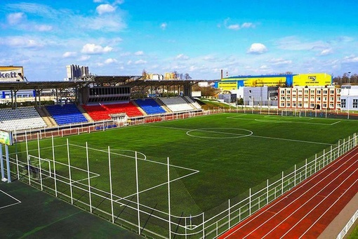 🏟 Стадион "Строитель" в Мытищах 
 
2000 VS..