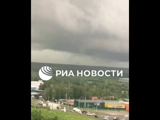 ⚡️😱 В районе Шереметьево и Лобни местные жители засняли..