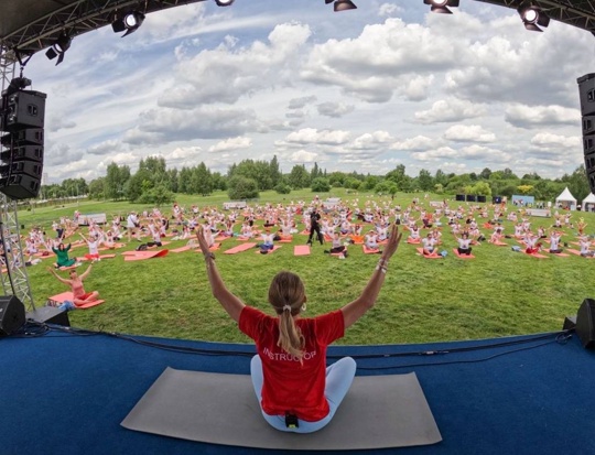 В музее-заповеднике "Коломенское" отпраздновали Международный день йоги 

Тем..