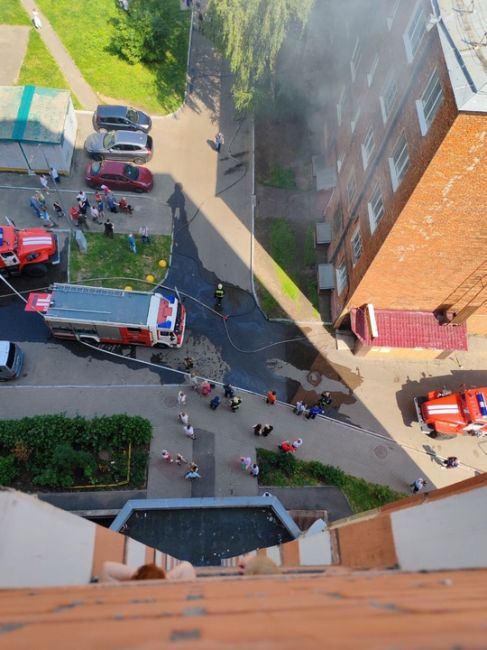 НА ПЕРВОЙ БАЛАШИХЕ ЗАГОРЕЛАСЬ СТАРАЯ ПЯТИЭТАЖКА 🔥
Вид с ул...