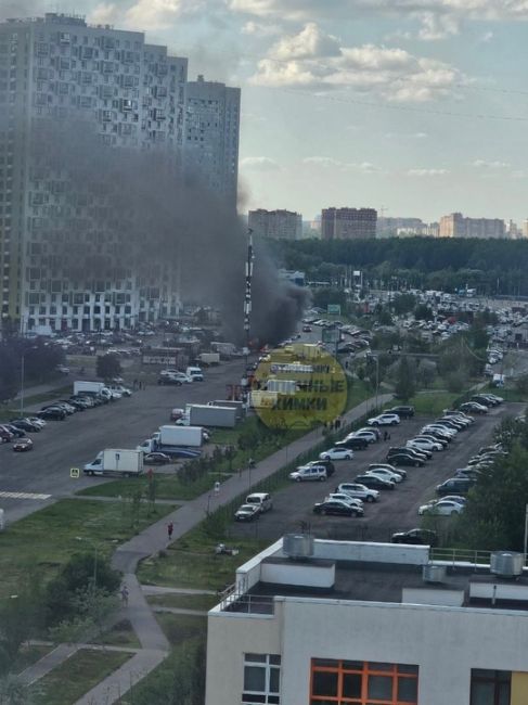 🔥 На Мельникова сгорел припаркованный автобус

Автобус сгорел..