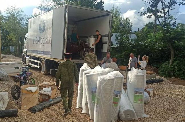 🚛 Более 10 тонн гуманитарной помощи собрали в Андреевке и..