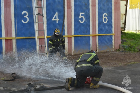 🚒 «Лучшее отделение на пожарной цистерне» работает в..