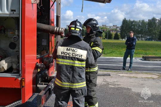 🚒 «Лучшее отделение на пожарной цистерне» работает в..