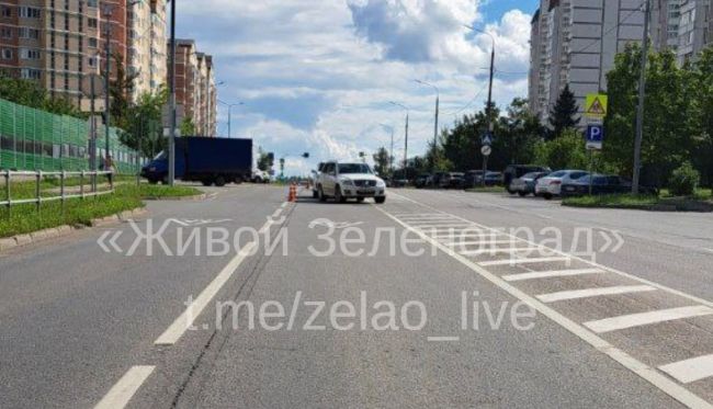 🚗ДТП произошло напротив корпуса 1645.

Одна из участниц аварии..