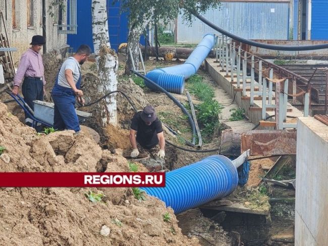 Аэротенки реконструируют на очистных сооружениях в Сухарево

На..