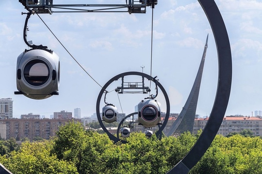 🛸 На ВДНХ в Москве запустили воздушные трамвайчики.
 Трасса..