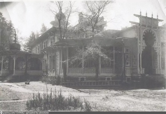 📸: Усадьба Прове-Калиш, 1960.
Было красиво…

Подробнее об истории..