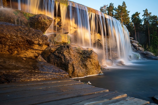 Водопады в парке «Малевича» 😍

Фото: Дмитрий..