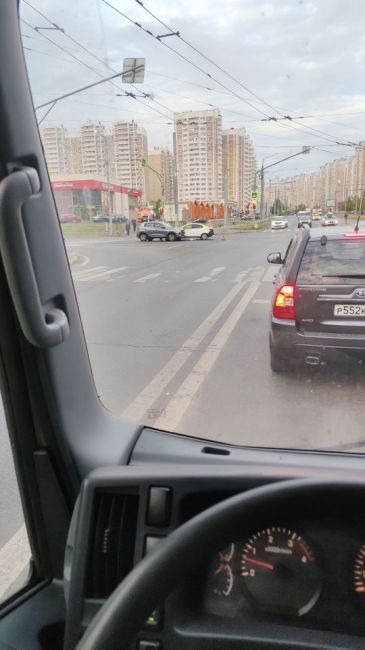 Ленинградская/ 43 армии ДТП. 
Фото из чата "Подольск: пробки,..