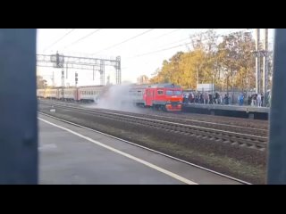 🔥В Химках на МЦД-3 загорелась электричка. 

Инцидент произошел на станции..