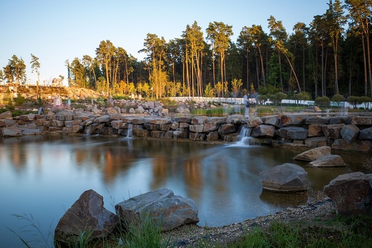 Водопады в парке «Малевича» 😍

Фото: Дмитрий..