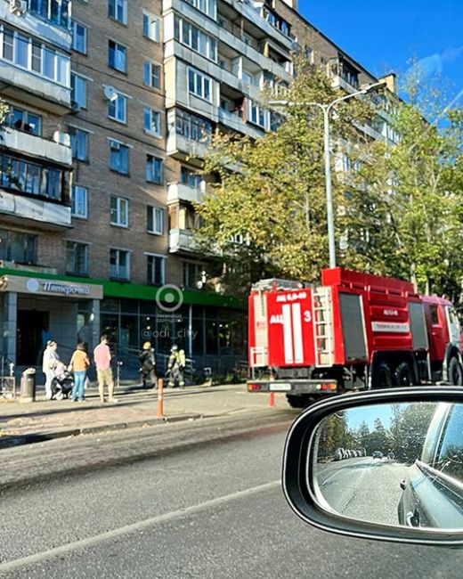 На Молодежной вспыхнул один из балконов, но благодаря..