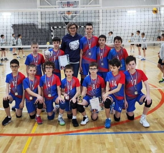 Наша команда существует с 2013 года, на протяжении всего времениВОЛЕЙБОЛ🏐 ДОЛГОПРУДНЫЙ! 

СК "Высота", во главе с тренером..