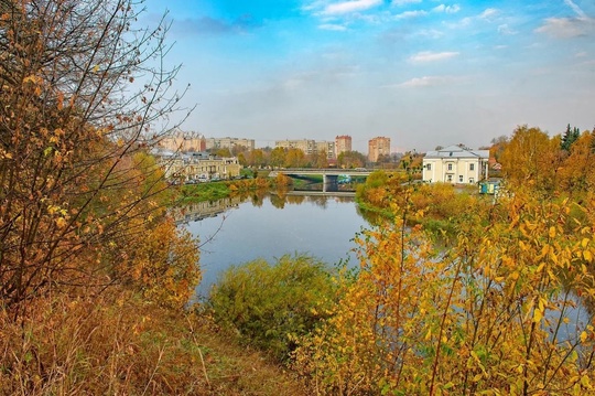 Средняя температура воздуха сегодня + 20°С. 
 
🌬 Сегодня скорость..