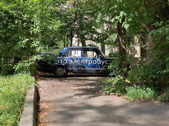 На парковке у Меги замечен необычный электробус..