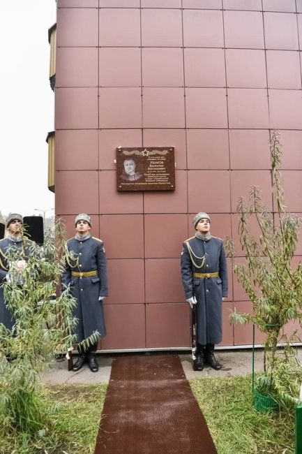 ЧТОБЫ ПОМНИЛИ 🙏
Валентин Ушаков родился в марийском селе..