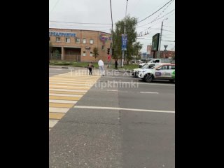 Пример доброты на Юбилейном ❤️

Водитель каршеринга вышел перед..