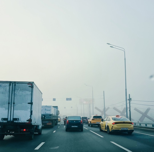 Утренний туман в районе Маяка 🌫️
Как говорится, хоть глаз..