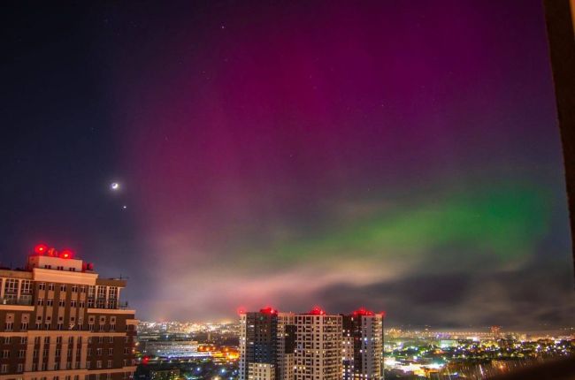 ✨Жители Москвы и области смогут увидеть северное сияние в ночь..