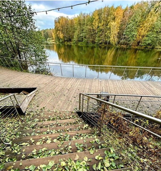 ОЧЕЙ ОЧАРОВАНЬЕ 🍁
Осенью грусть и красота всегда рядом.
Фото..