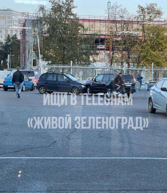 🚗На 2-м Западном проспекте в районе ОПК Зеленоградский..