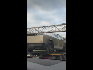 🚗В Зеленограде кто-то купил себе новенький Tesla Cybertruck

ТГК Живой..