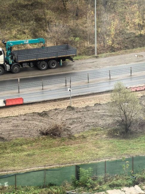 Почему ограждение участка, где идет реконструкция Пироговского..