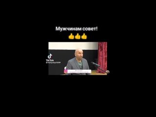 В Шереметьево пассажирку сняли с рейса за шутку про бомбы на..