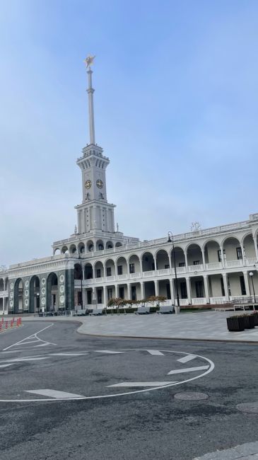 Утренний туман в районе Маяка 🌫️
Как говорится, хоть глаз..