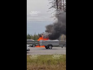 ГОРИТ ГАЗЕЛЬ 🔥
Газель сгорела на Горьковке. В сторону области..