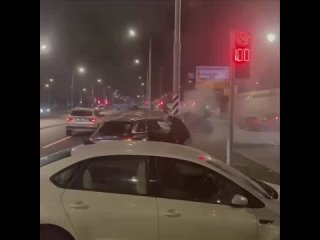 В Новой Москве у посёлка Филимонковское крупное ДТП, один из автомобилей..