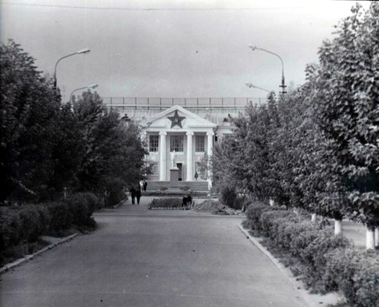 СТАРАЯ БАЛАШИХА
1970-е годы. Балашиха-3, ДК «Машиностроитель»,..