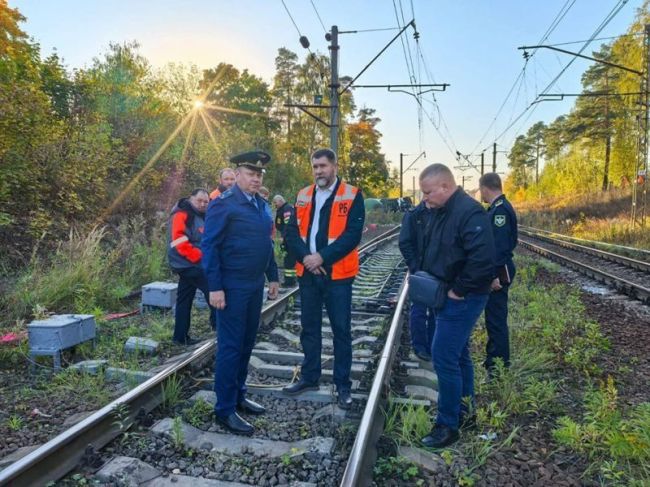 Появилось видео с сошедшими с рельсов вагонами на Ярославском..